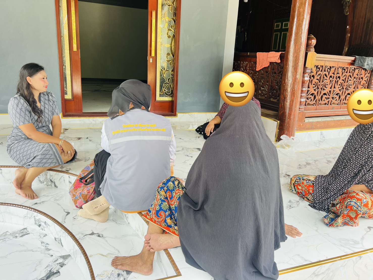 "พช.เจาะไอร้อง ลงพื้นที่ติดตามสมาชิกกองทุนพัฒนาบทบาทสตรีที่ได้รับเงินสนับสนุนจากกองทุนพัฒนาบทบาทสตรี"